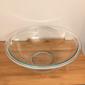 12” Vintage Pyrex Glass Bowl